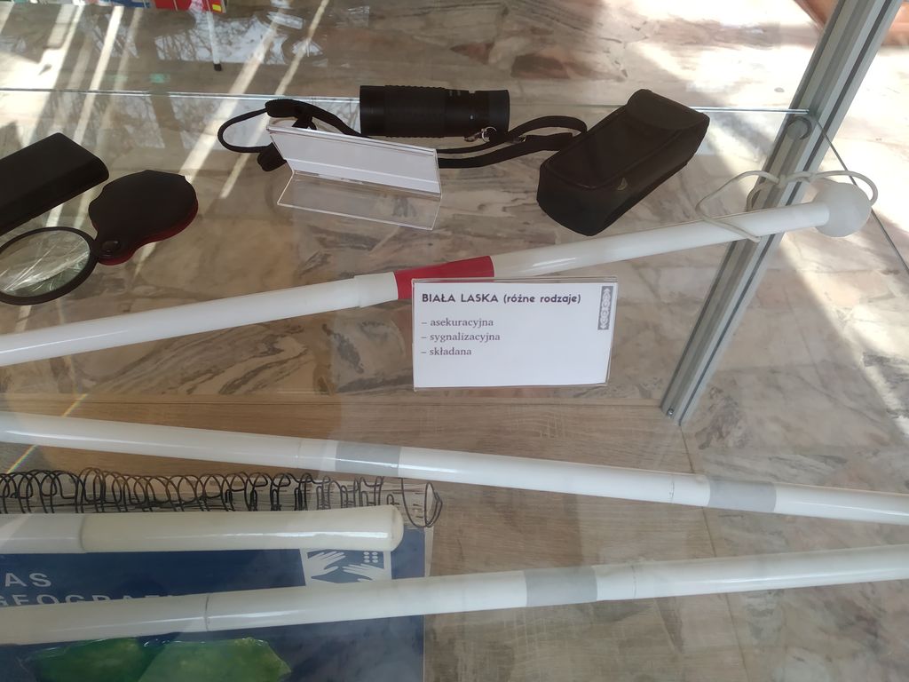 wystawa poznak swiat niewidomych2